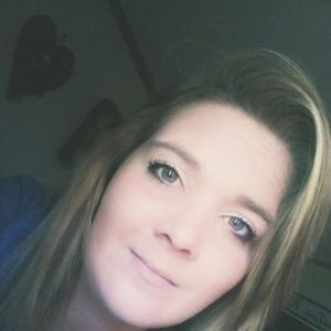 Meet your Posher, Courtney lynn